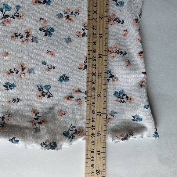 Self Esteem Juniors' Lace-Trim Ruched-Front T-Shirt Size Small - Picture 6 of 6